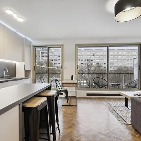 520 Patsy - Superbe A Apartment